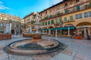 Piazza delle Erbe a Verona