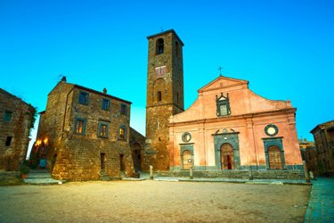 La Chiesa e la Piazza di San Donato a Civica di Bagnoregio