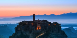 Il borgo di Civita di Bagnoregio Civita di Bagnoregio