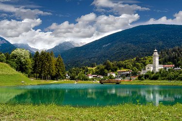 Il borgo di Forni di Sopra