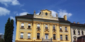 Il Quartiere di Obuda a Budapest Il Palazzo del Municipio a Obuda