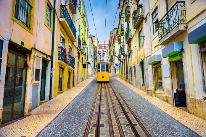 Il quartiere del Bairro Alto a Lisbona