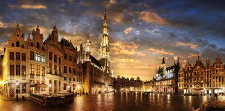 La Grand Place di Bruxelles La Grand Place di Bruxelles