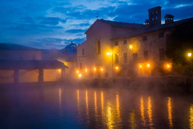 Bagno Vignoni di notte