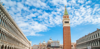 Il Campanile di San Marco a Venezia Il Campanile di San Marco a Venezia