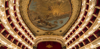 Il Teatro San Carlo di Napoli Il Teatro San Carlo di Napoli