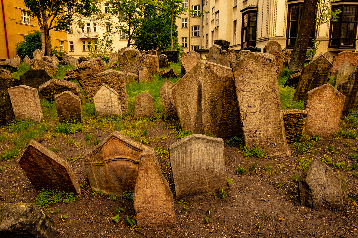 Il quartiere Ebraico di Praga con le Sinagoghe e il Cimitero