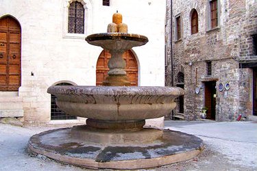 Il Palazzo del Bargello e la Fontana dei matti