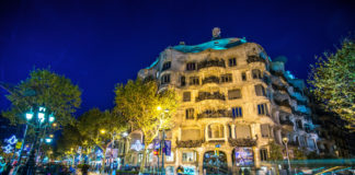 Casa Milà o La Pedrera a Barcellona Casa Mila La Pedrera a Barcellona