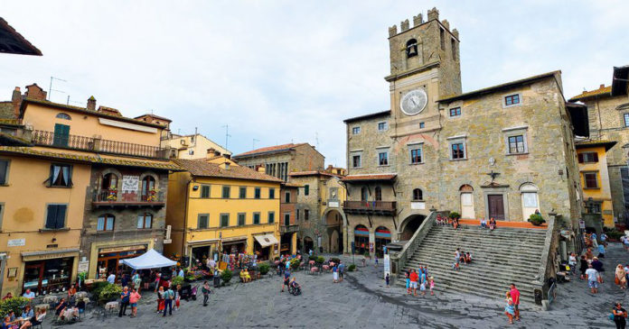 Il borgo di Cortona in Toscana