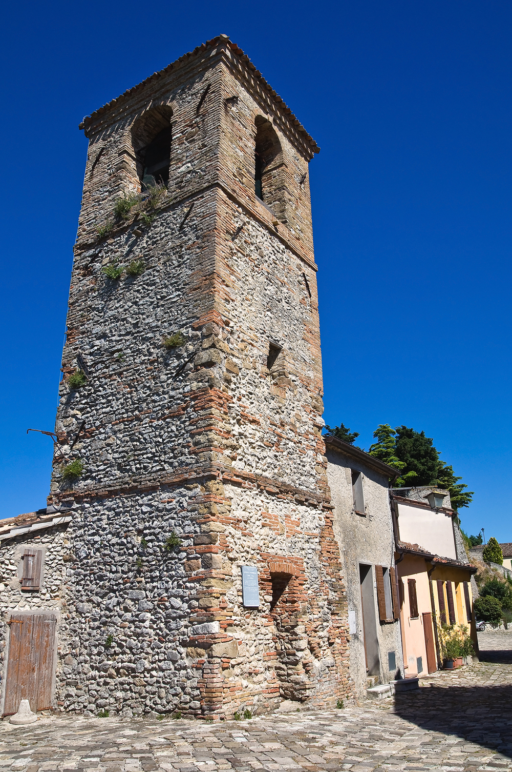 La Torre Civica di Montebello