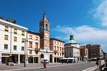 L'Arco di Augusto e Piazza Tre Martiri