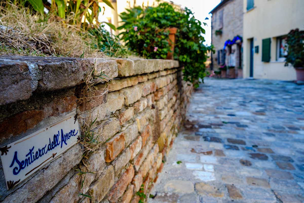 La via dell'Amore di Fiorenzuola di Focara