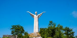 Cosa vedere a Maratea: il Cristo Redentore, il borgo, i monumenti e le spiagge della perla del Tirreno Maratea