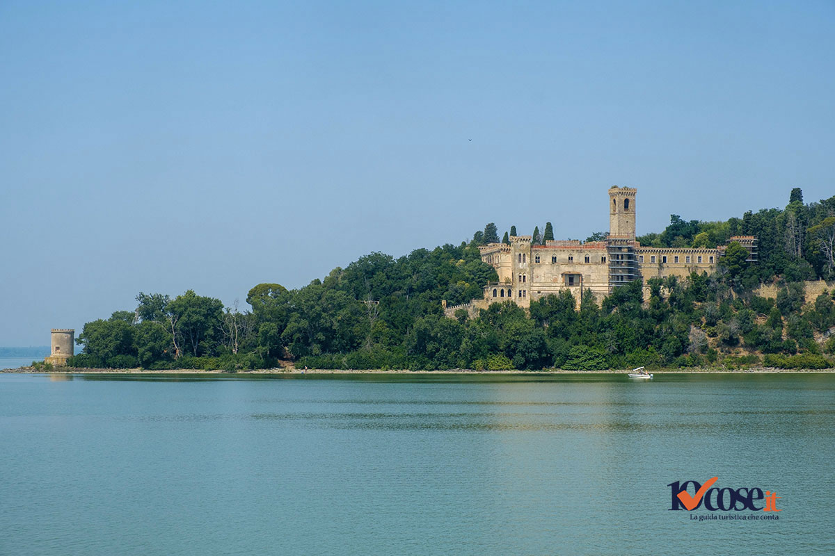 Castello Guglielmi a Isola Maggiore Castello Guglielmi a Isola Maggiore