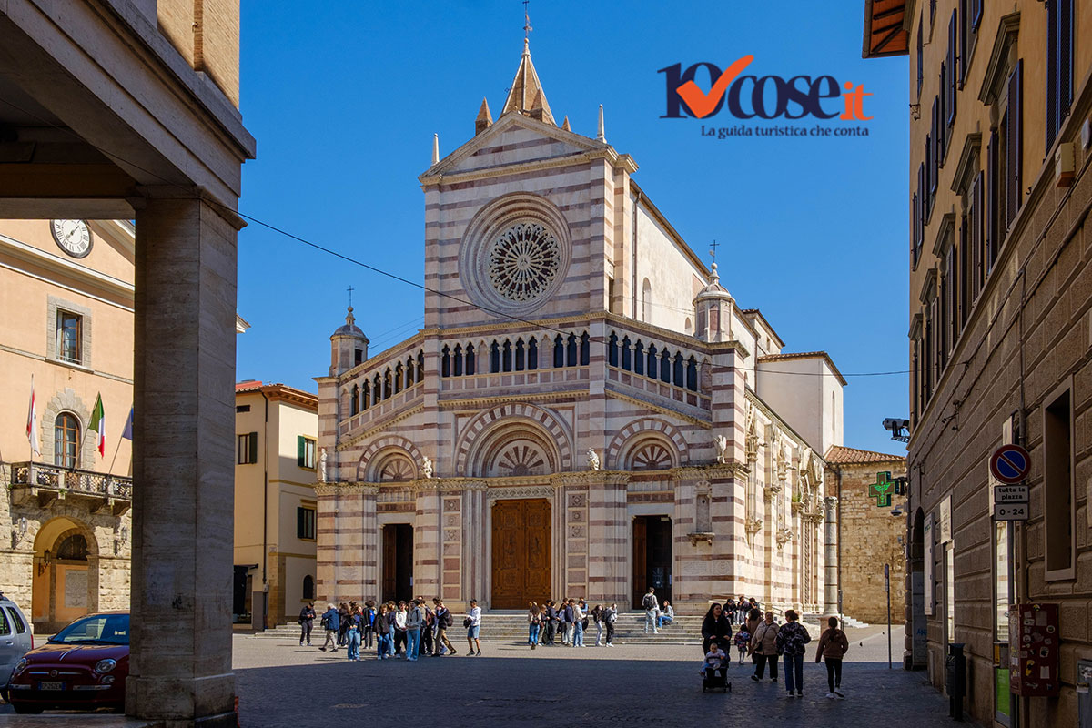 La Cattedrale di San Lorenzo a Grosseto La Cattedrale di San Lorenzo a Grosseto