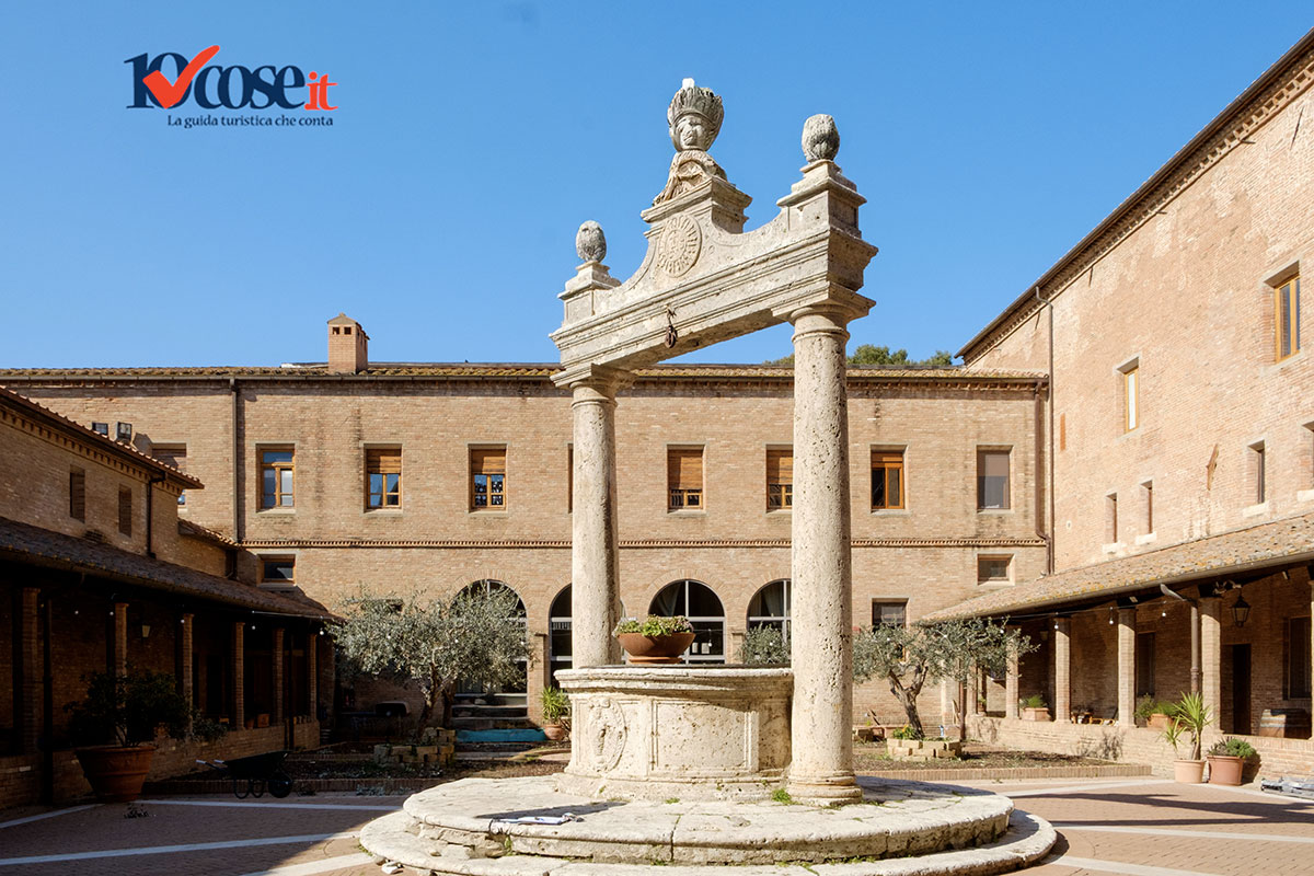 Il chiostro di San Francesco a Grosseto Il chiostro di San Francesco a Grosseto